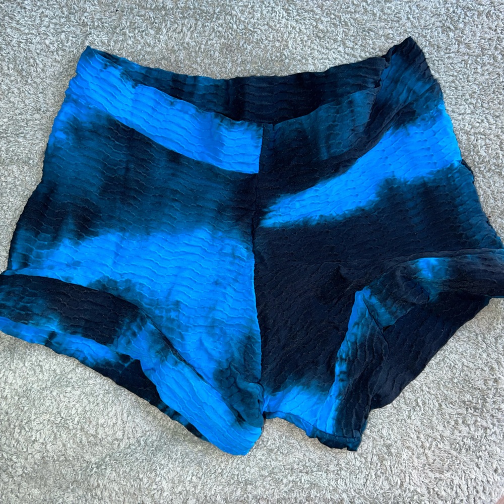 Booty by Brabants TyeDye 5” shorts size L